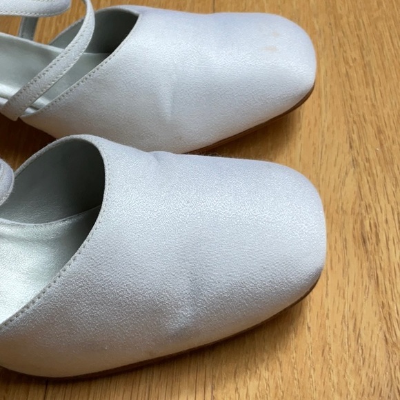 White Dyeable Shoes -good for wedding - Picture 6 of 6